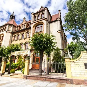 4* Hotel Artushof